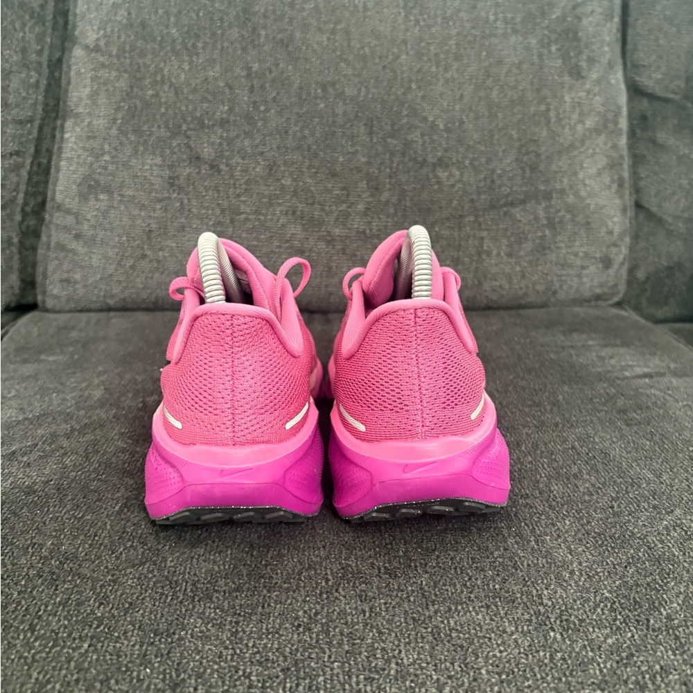 Nike Air Zoom Pegasus 41  FD2723 602  Cosmic Fuchsia Women's - Picture 4 of 6